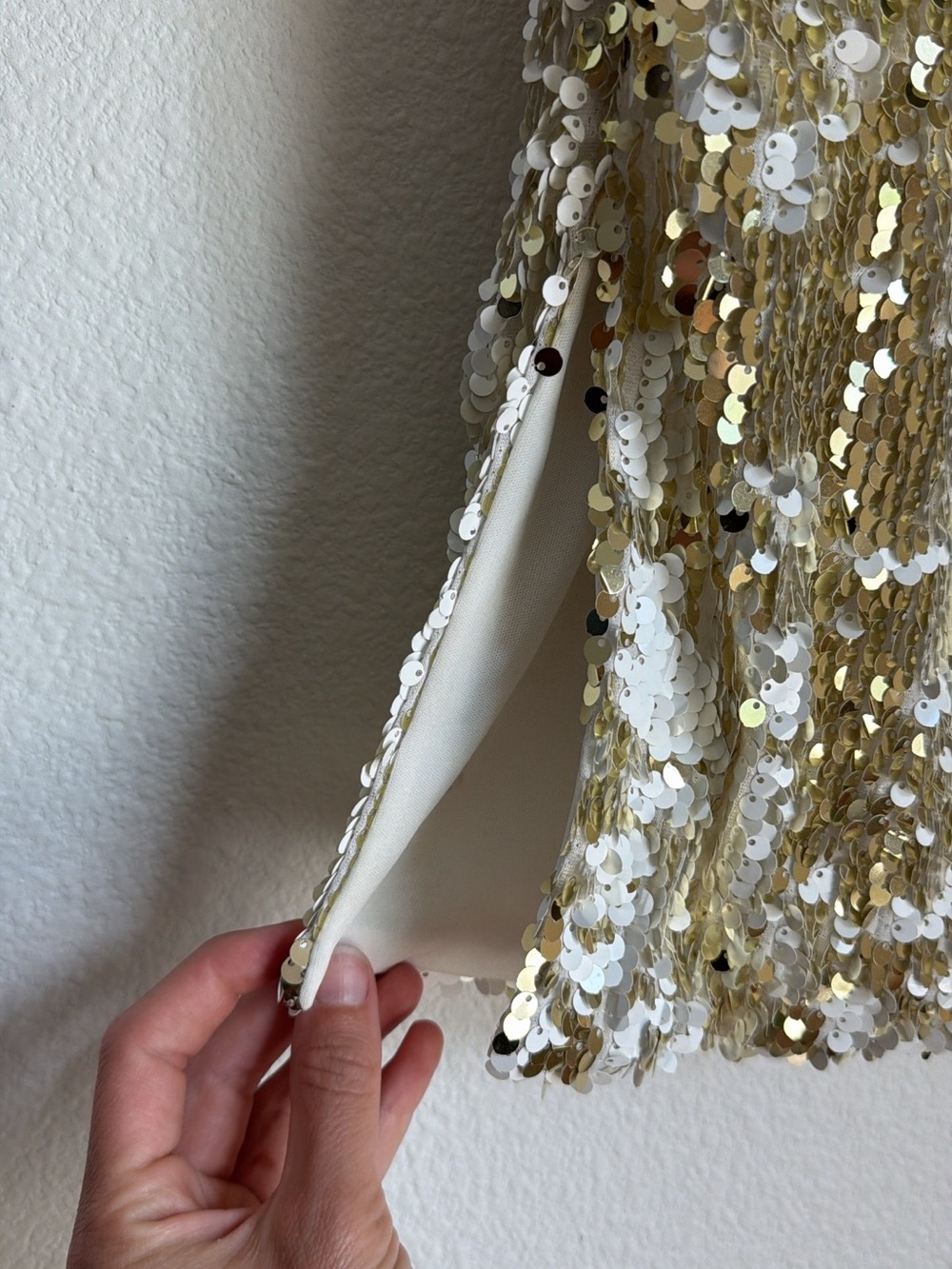 DAVI & DANI Y2K Gold and White Sequin Midi Pencil Skirt - Picture 4 of 6